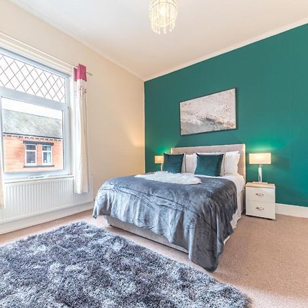 *King Bed* Luxury City Centre House Barrow-in-Furness Exterior photo