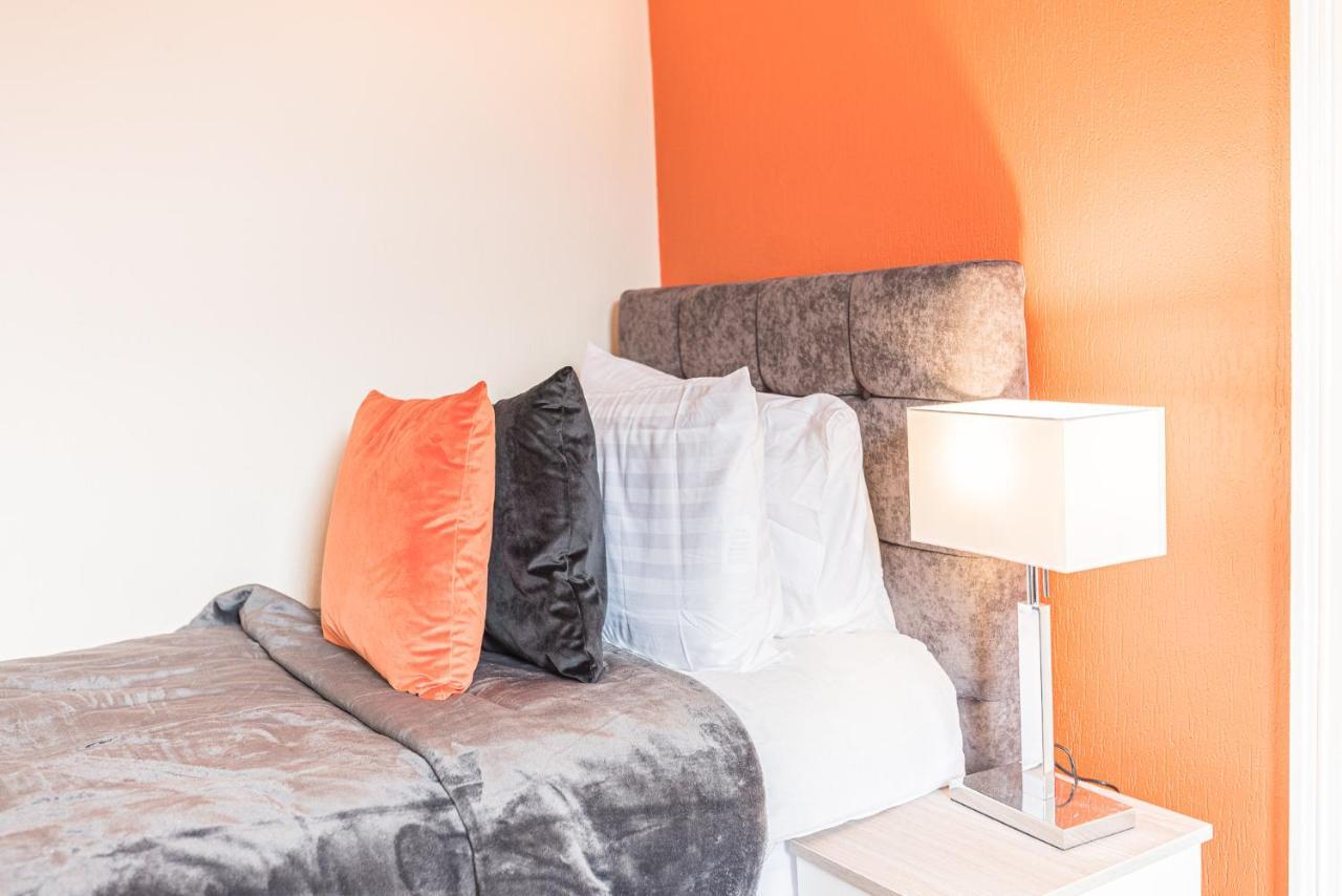 *King Bed* Luxury City Centre House Barrow-in-Furness Exterior photo